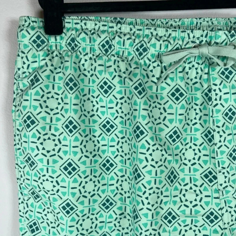 Old Navy Swim Shorts Aqua Green Geometric Print Brief Lined Trunks Summer NEW XL - Picture 2 of 9